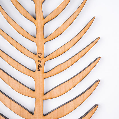 Palmella - Plant trellis inspired by the Palm Leaf