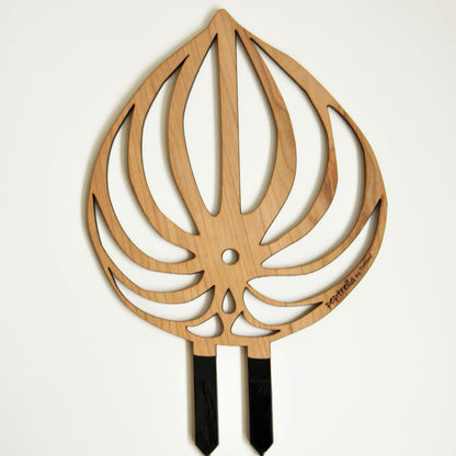 Peptrella - Plant trellis inspired by watermelon peperomia